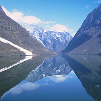 Согнефьорд, один из многих фьордов, которыми славится Норвегия