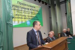 Гостей конференции приветствует зав. кафедрой ТФ И.В. Шаманин